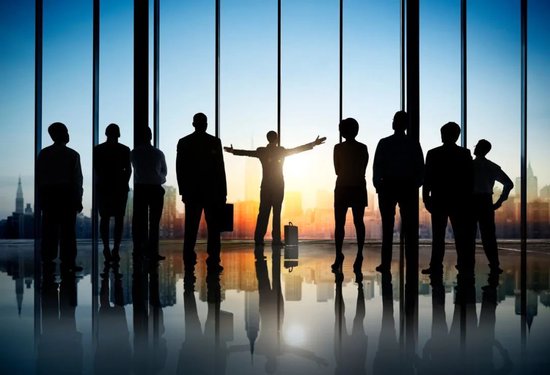 富二代操刀,一笔并购新公司估值1960亿